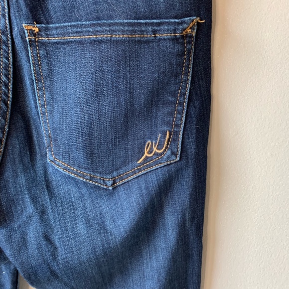 Express High Rise Denim Cropped Legging - Picture 4 of 6